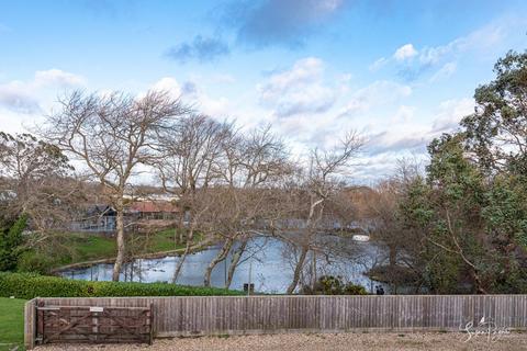 4 bedroom detached bungalow for sale, Main Road, Rookley