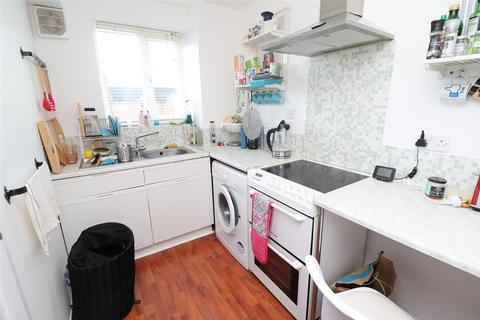 1 bedroom apartment to rent, Grinstead Road, Deptford SE8