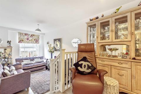 2 bedroom flat for sale, Albion House, 14-18 Lime Street, Bedford