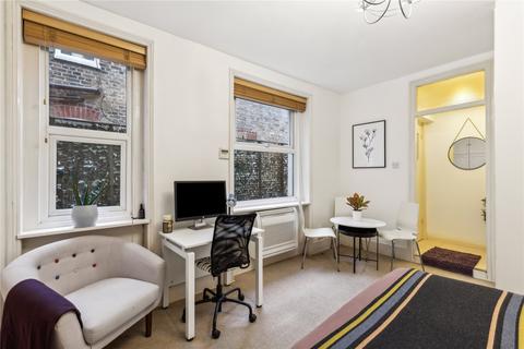 Studio to rent, Fulham Palace Road, London SW6