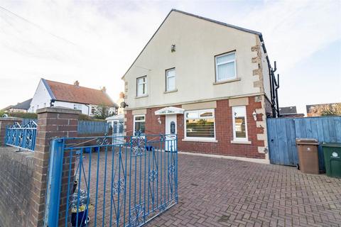 4 bedroom semi-detached house for sale, Rothbury Gardens, Wideopen, Newcastle Upon Tyne