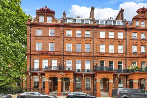 2 bedroom apartment to rent, Cadogan Square, Knightsbridge SW1X