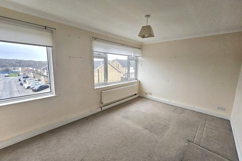 2 bedroom house for sale, Havengore Avenue, Gravesend DA12