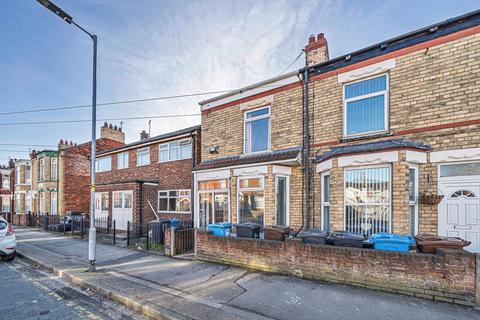 2 bedroom end of terrace house for sale, Aberdeen Street, Hull, HU9