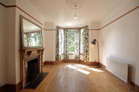 1 bedroom flat for sale, Holmewood Gardens, Brixton SW2