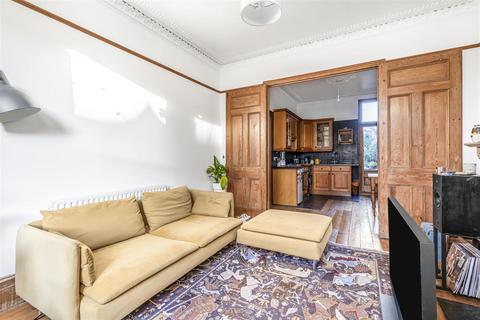 1 bedroom flat for sale, Holmewood Gardens, Brixton SW2