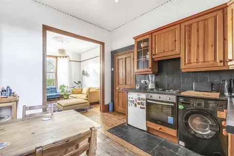 1 bedroom flat for sale, Holmewood Gardens, Brixton SW2