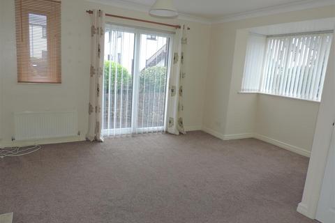 2 bedroom semi-detached house to rent, Howe Gardens, Kendal