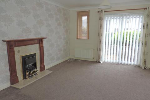 2 bedroom semi-detached house to rent, Howe Gardens, Kendal