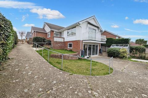 3 bedroom detached bungalow for sale, Caws Avenue, Seaview, PO34 5JU