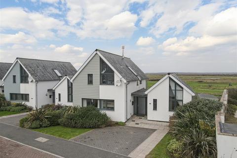 36 Greenway Drive, Westward Ho, Bideford, EX39 1FG