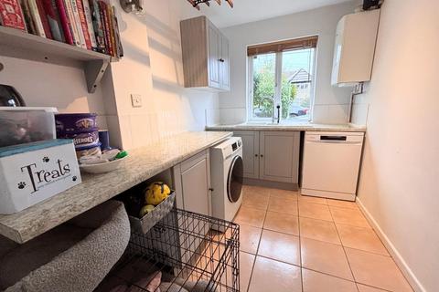 56 The Warren, Hardingstone, Northampton, NN4 6EP