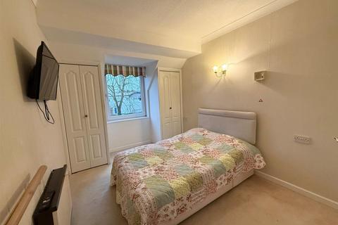 1 bedroom retirement property for sale, Sawyers Hall Lane, Brentwood