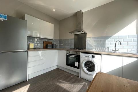 2 bedroom apartment to rent, Coombe Road, Brighton BN2