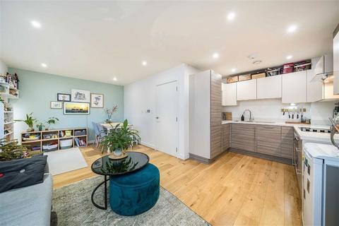 3 bedroom flat for sale, Abbey Street, London SE16