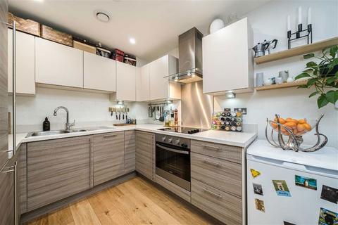 3 bedroom flat for sale, Abbey Street, London SE16