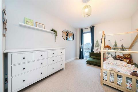 3 bedroom flat for sale, Abbey Street, London SE16