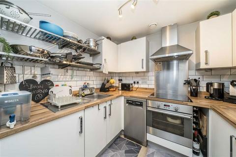 2 bedroom flat for sale, Spa Road, London SE16