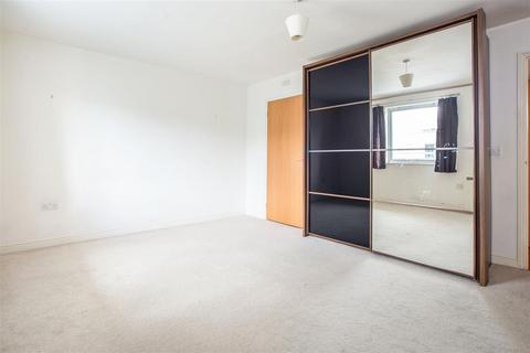 2 bedroom apartment for sale, Hudson House, Station Approach, Epsom