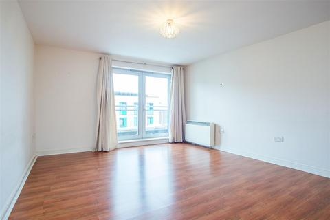 2 bedroom apartment for sale, Hudson House, Station Approach, Epsom