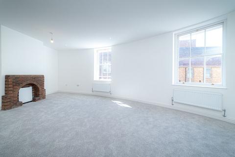 2 bedroom flat to rent, 2A Castle Street, Ashford, TN23