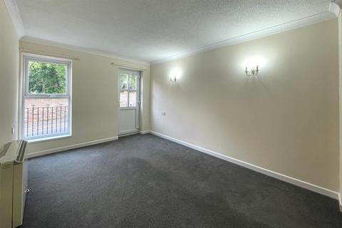 1 bedroom retirement property to rent, 9 Homecourt House, Bartholomew Street West EX4