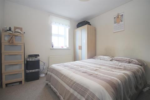 1 bedroom flat to rent, Yeoman Close, London