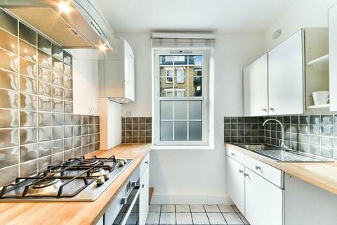 2 bedroom flat to rent, Cambridge Heath Road, London