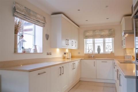 4 bedroom detached house for sale, Green Road, Haverhill CB9