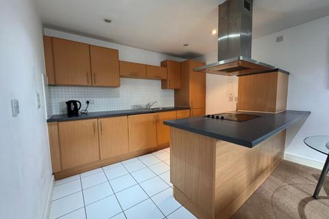 2 bedroom flat for sale, Ferry Court, Cardiff CF11