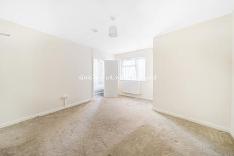 1 bedroom apartment to rent, Albany Road London E10