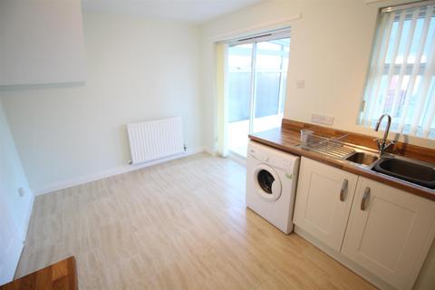 2 bedroom terraced house to rent, Hillheads Court, Whitley Bay