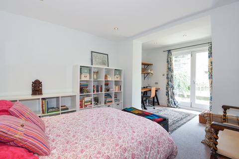 2 bedroom apartment to rent, Westbourne Road Islington N7