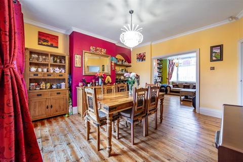 3 bedroom terraced house for sale, Biddlestone Road, Newcastle Upon Tyne