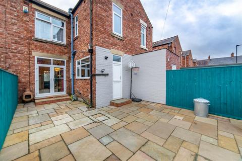 3 bedroom terraced house for sale, Biddlestone Road, Newcastle Upon Tyne