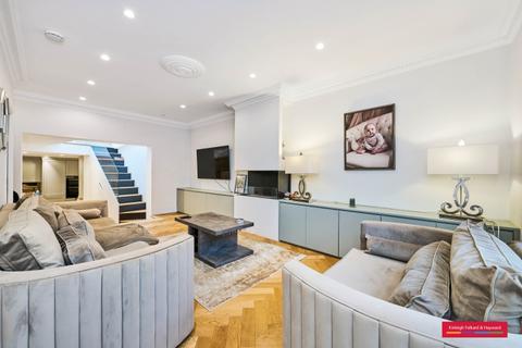 2 bedroom apartment to rent, Stamford Cottages London SW10