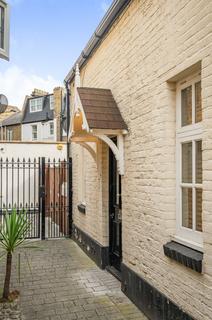 1 bedroom house to rent, Salisbury Mews London SW6