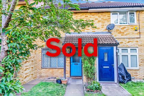 10 Wainwright Grove, Isleworth, TW7 7PU