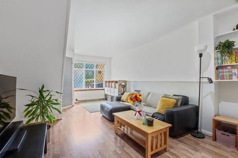10 Wainwright Grove, Isleworth, TW7 7PU