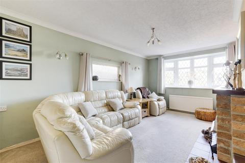 3 bedroom detached house for sale, Selby Close, Toton NG9