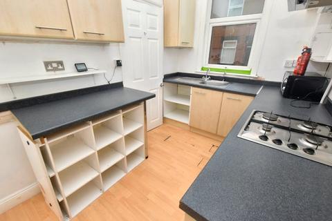 3 bedroom terraced house for sale, Cedar Place, Leeds, West Yorkshire