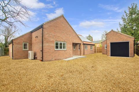 4 bedroom detached bungalow for sale, Station Road, Hillington