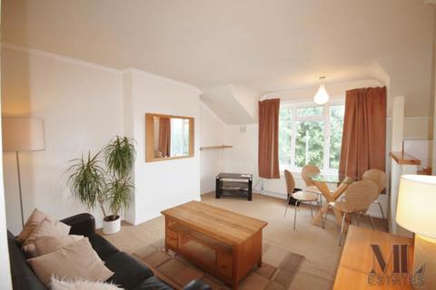 2 bedroom property for sale, Brondesbury Villas, London, NW6 6AD