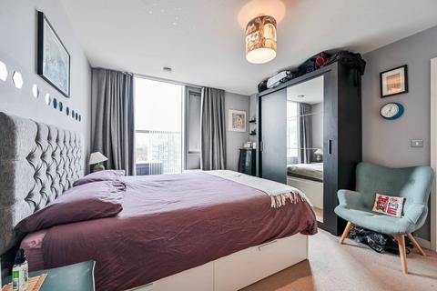 3 bedroom flat for sale, Atrium Heights, Deptford, London, SE8