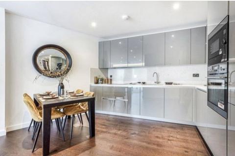 2 bedroom apartment to rent, Malthouse Road, London SW11