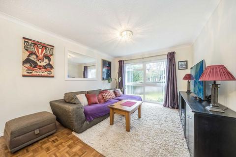 2 bedroom flat for sale, Waldegrave Park, Strawberry Hill TW1