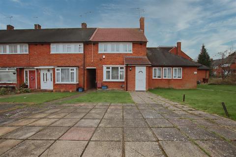 3 bedroom house to rent, Berwick Road, Borehamwood