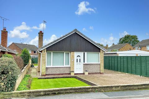 2 bedroom detached house for sale, Wetherby, Heuthwaite Avenue,LS22