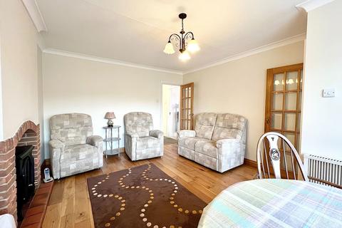 2 bedroom detached house for sale, Wetherby, Heuthwaite Avenue,LS22