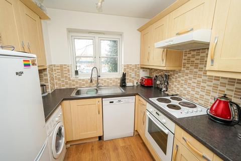 2 bedroom flat for sale, Lake Street, Leighton Buzzard